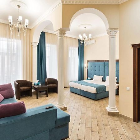 Hotel Baron Odessa Buitenkant foto