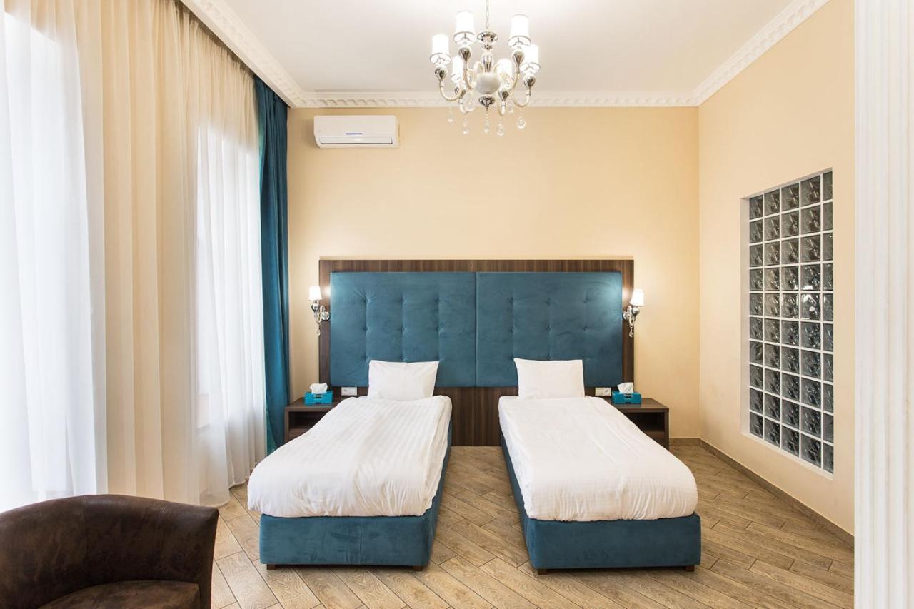 Hotel Baron Odessa Buitenkant foto