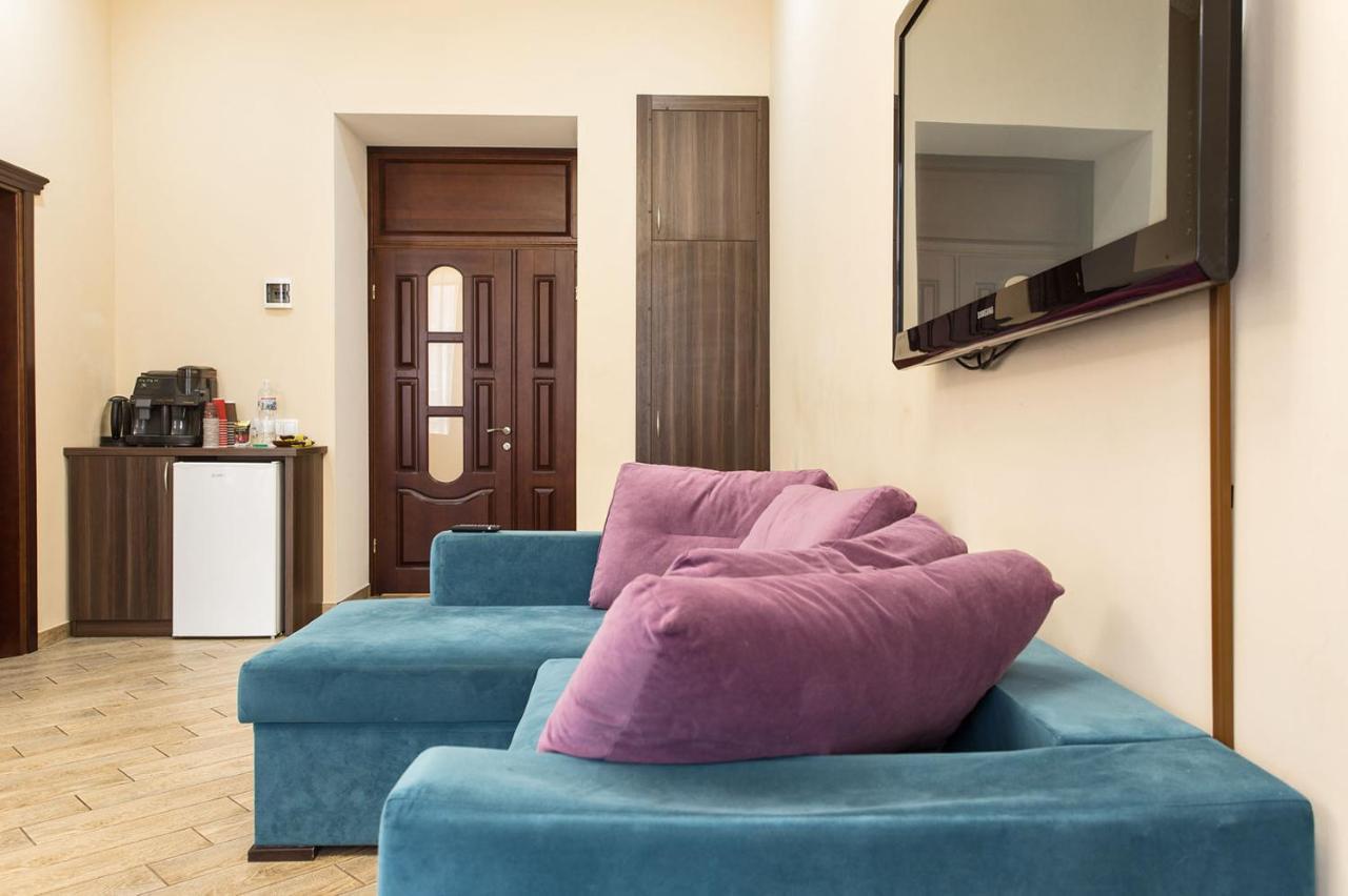 Hotel Baron Odessa Buitenkant foto