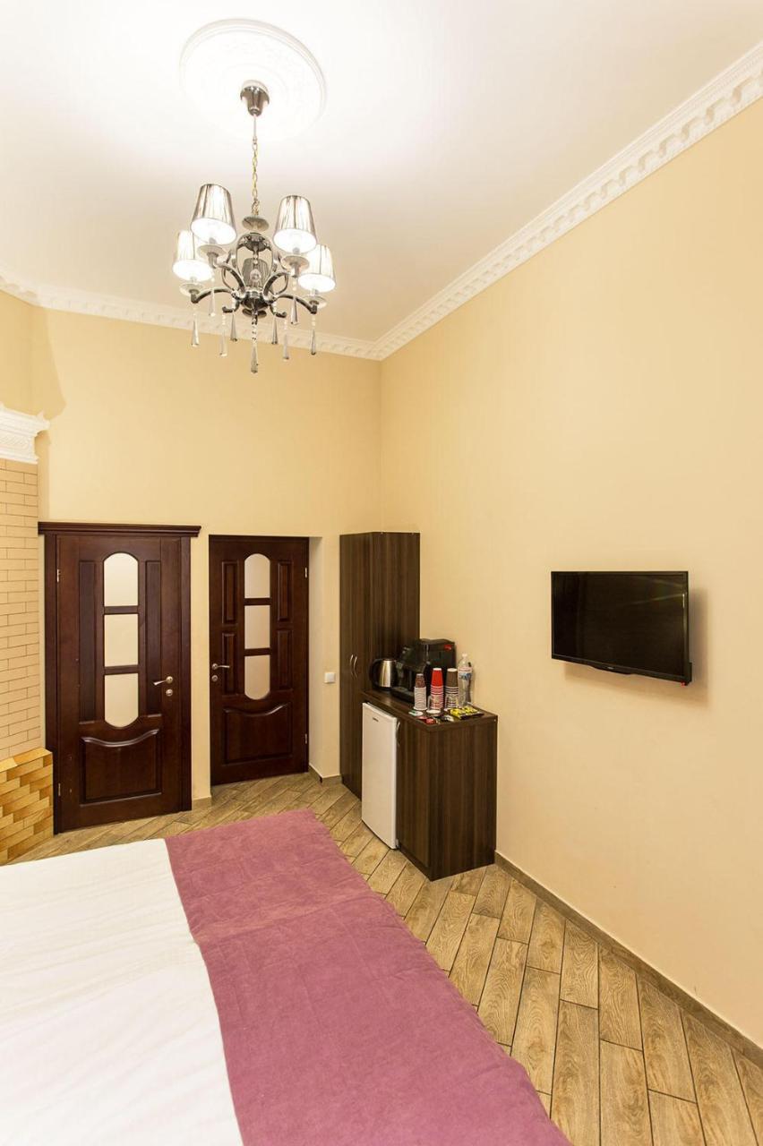 Hotel Baron Odessa Buitenkant foto