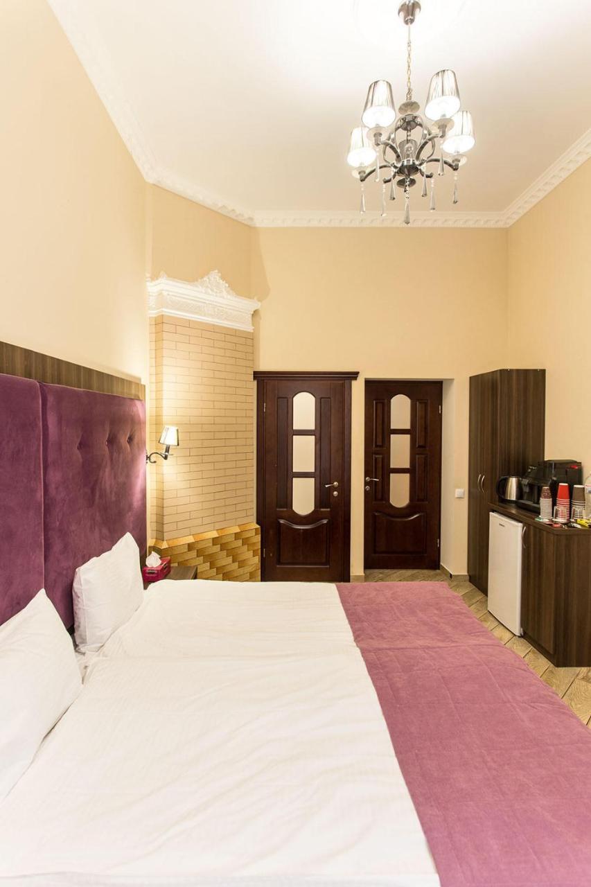 Hotel Baron Odessa Buitenkant foto