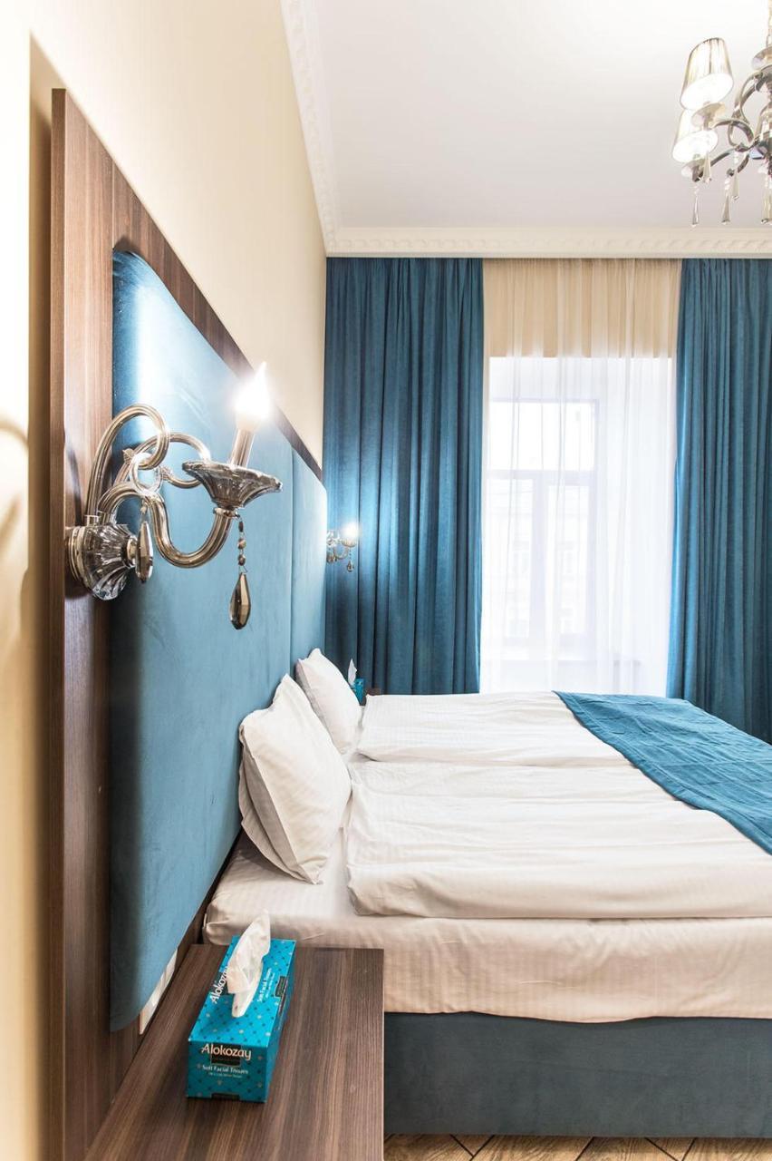 Hotel Baron Odessa Buitenkant foto