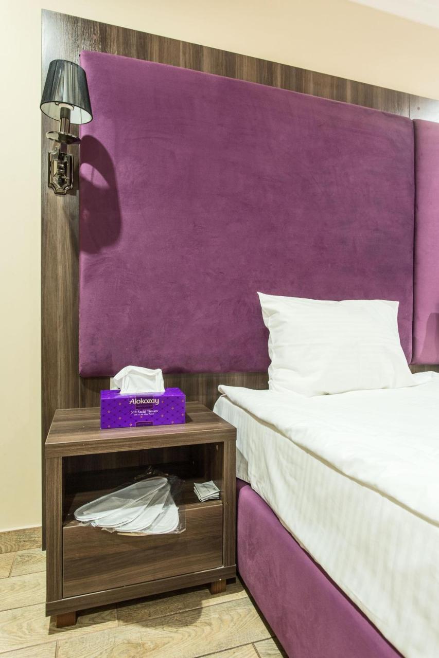 Hotel Baron Odessa Buitenkant foto